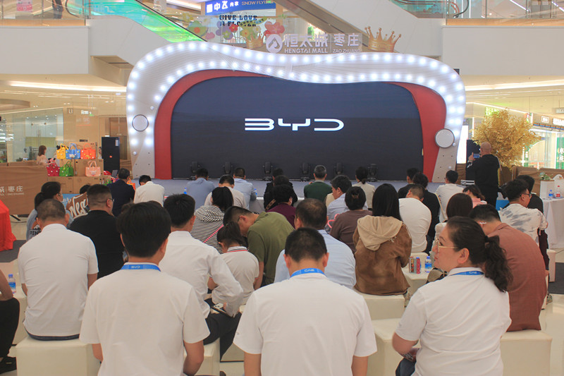 ���t�I(l��ng)����������£����f�ȁ��Ϻ���W(w��ng)�Ŀ��ذ�܇�ͼ��w����